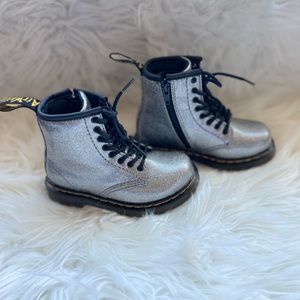 Dr Martens Glitter T (silver) - Toddler
